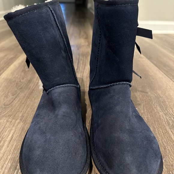 Koolaburra Shoes - Koolaburra Navy Suede Boots with Tan Soles